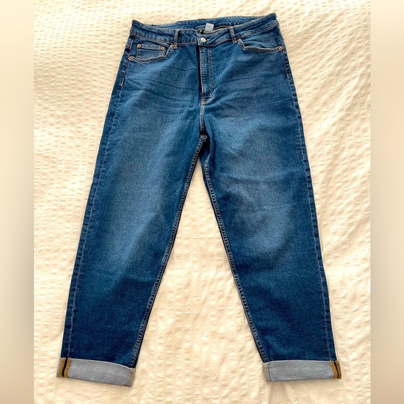 sz 16 H&M turned up mom's jeans NWT very trendy this Fall - Picture 2 of 13